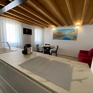 elva-suite-house.hotelinveneto.com/